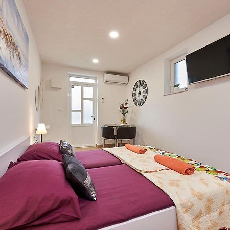 Studio Apartment Bascan Trogir Dış mekan fotoğraf