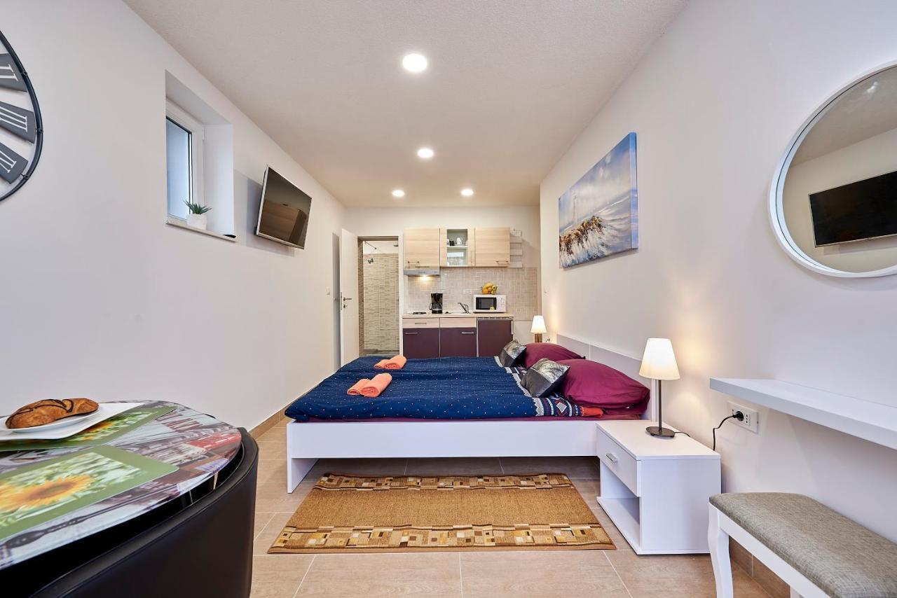 Studio Apartment Bascan Trogir Dış mekan fotoğraf